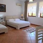 Veranda Berat